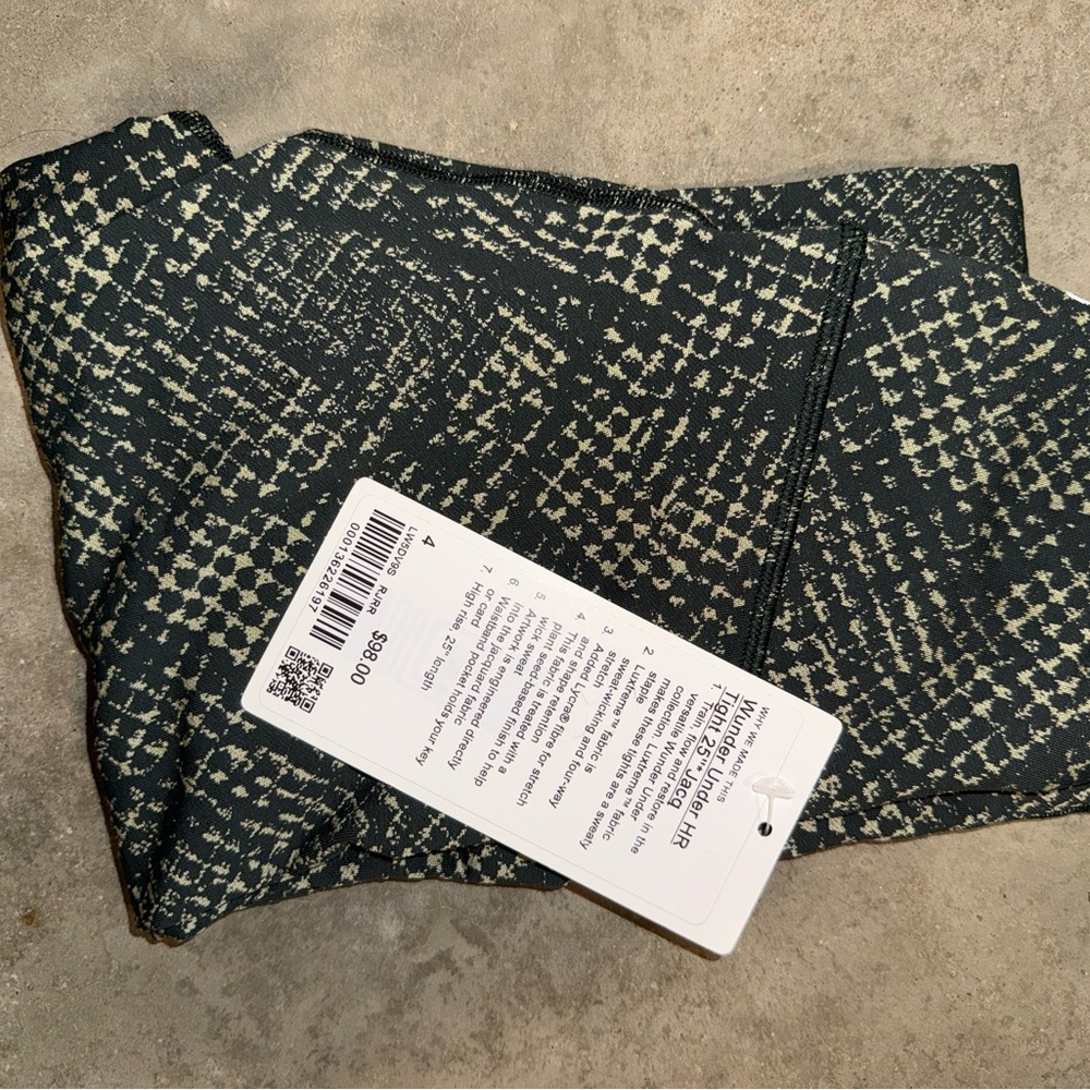 Jacquard Lulu leggings size 4